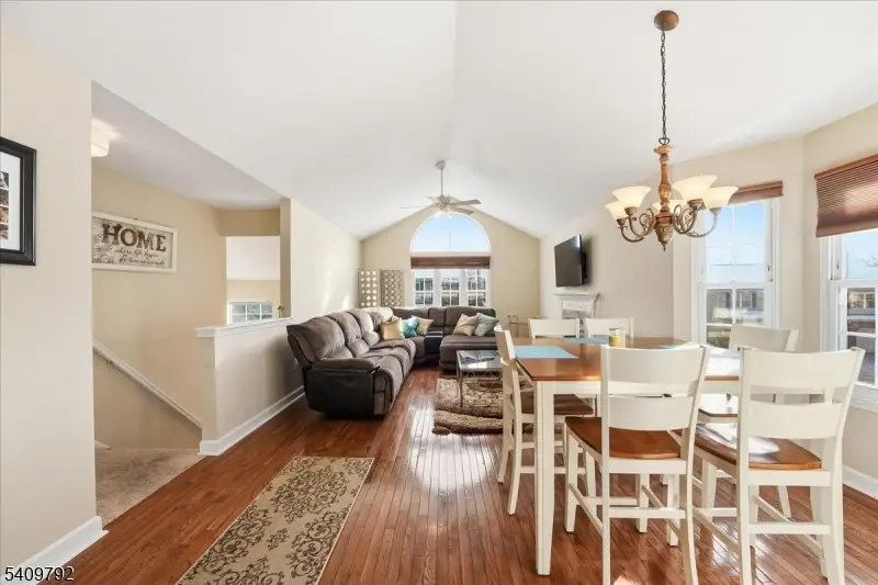 402 Porter Way, Bradley Gardens, NJ 08807 - #3