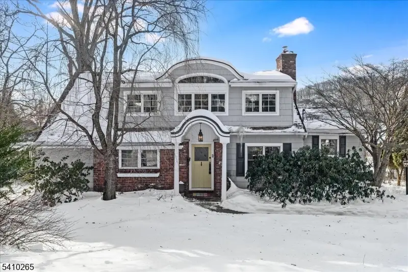 4 Arrowhead Trl, Lake Mohawk, NJ 07871 - #1