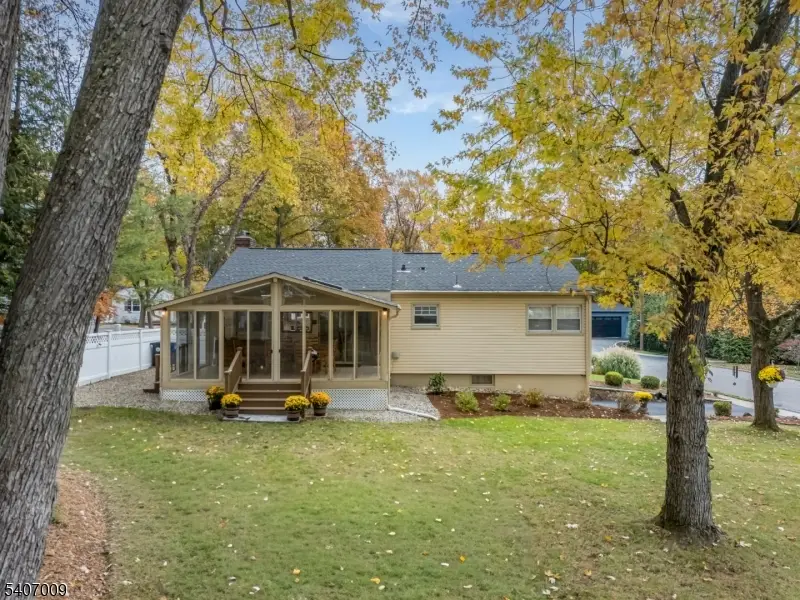 26 Pihlman Pl, Chatham, NJ 07928 - #2