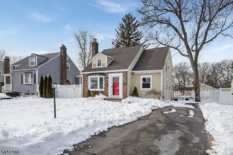 17 Shady Ln, Fanwood, NJ 07023 - #1