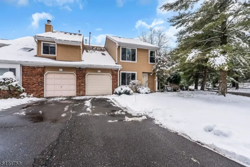 63 Cherrywood Dr, Franklin, NJ 08873 - #2