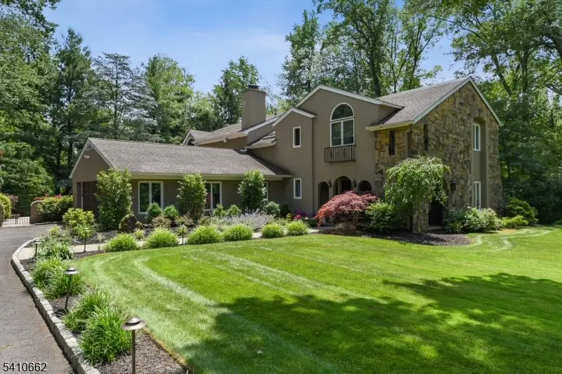 2102 Gamble Rd, Scotch Plains, NJ 07076 - Image #1