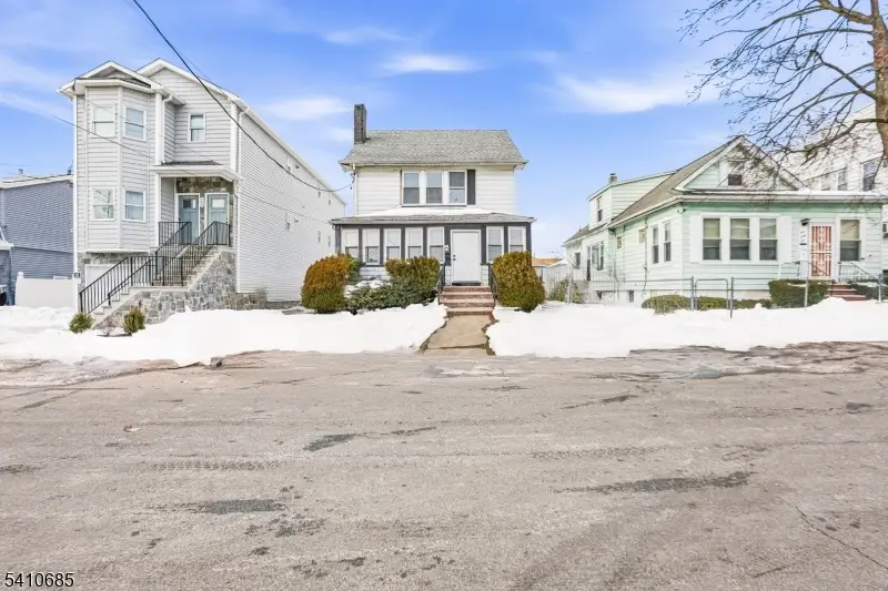 338 E 19th St, Paterson, NJ 07524 - #3