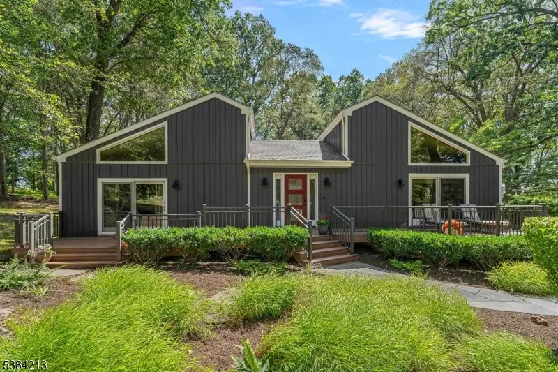 1 Fawn Ridge Rd, Clinton Township, NJ 08833 - #1