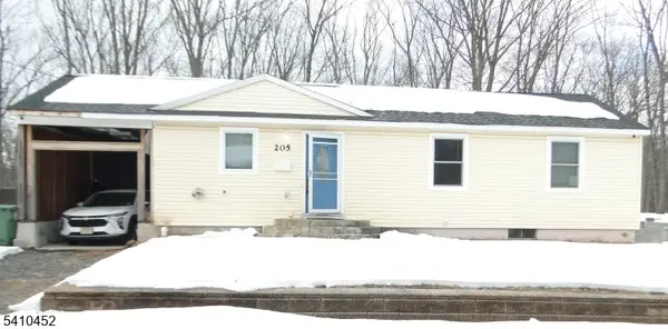 205 Park St, Franklin Twp., NJ 08873