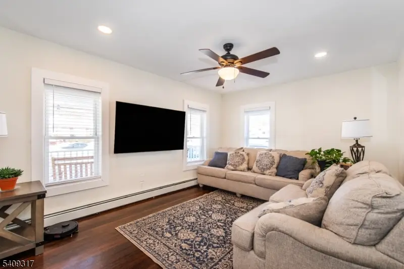 46 E Main St, Sussex, NJ 07461 - #3