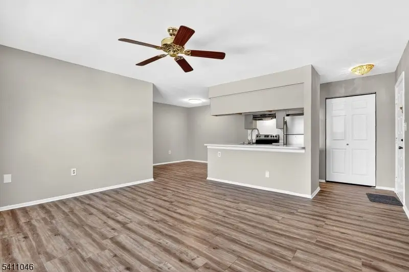 5 Steeplechase Ct, Somerset, NJ 08873 - #3