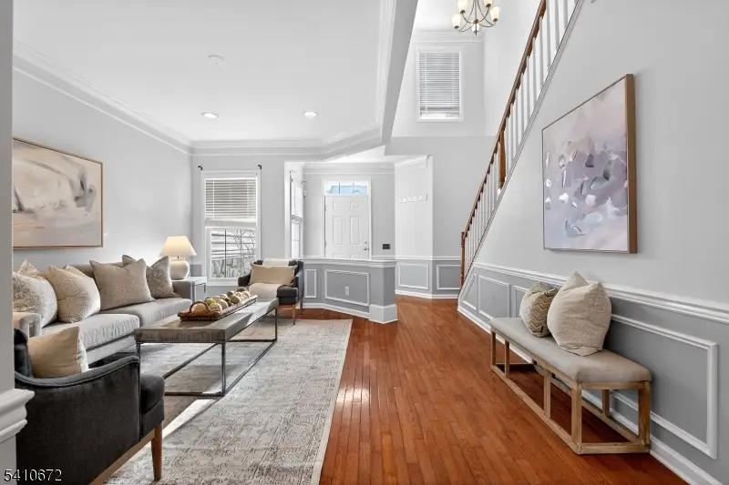 4 Generals Ln, Totowa, NJ 07512 - #1