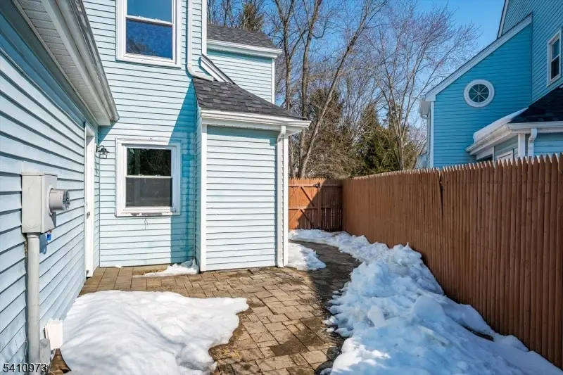 6 Twain Ct, Freehold, NJ 07728 - #3