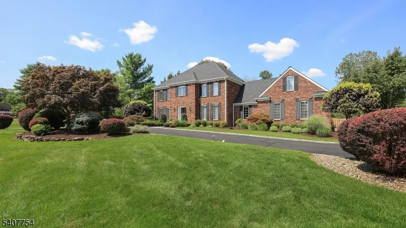 7 Manor Dr, Warren, NJ 07059 - #1