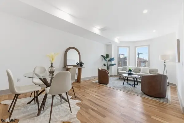 221 Clerk St, Jersey City, NJ 07305