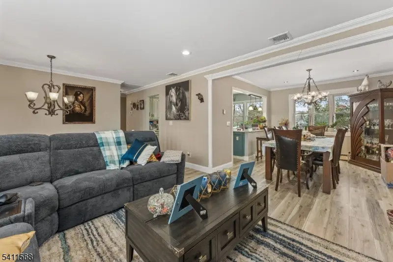 9 Chalen Ct, Pompton Lakes, NJ 07442 - #2