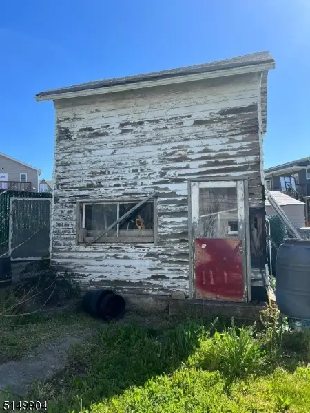 15 East Barbour Street, Haledon, NJ 07508 - #3