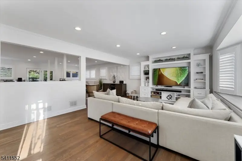 22 S Wickom Dr, Westfield, NJ 07090 - #2