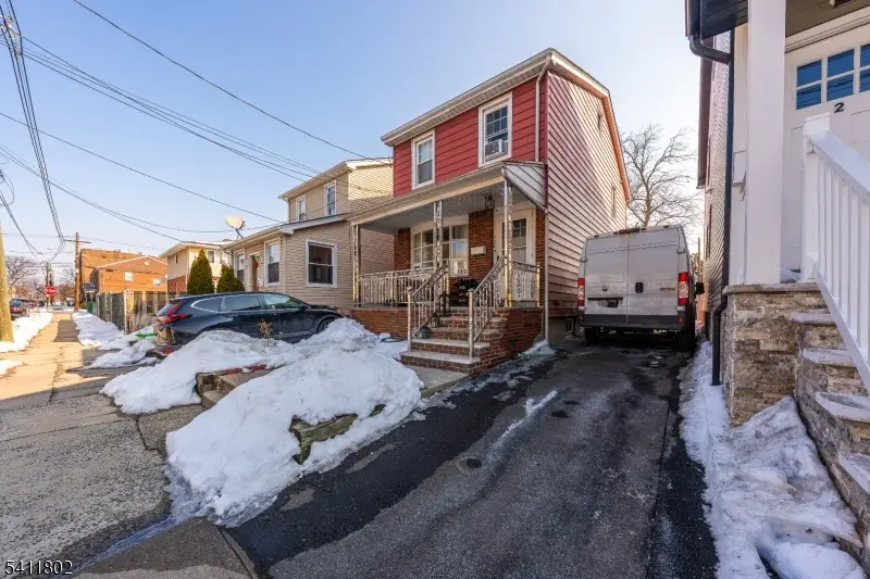 728 Devon St, Kearny, NJ 07032 - #3