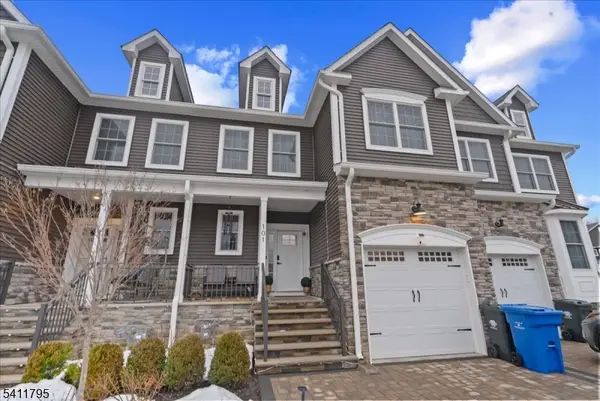 101 Valentino Dr, Old Bridge Twp., NJ 08857