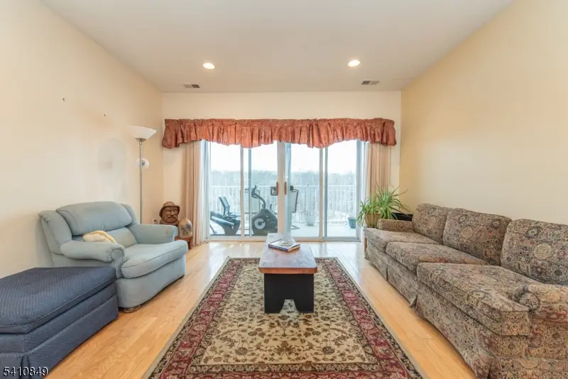 10323 Warrens Way, Wanaque, NJ 07465 - #2