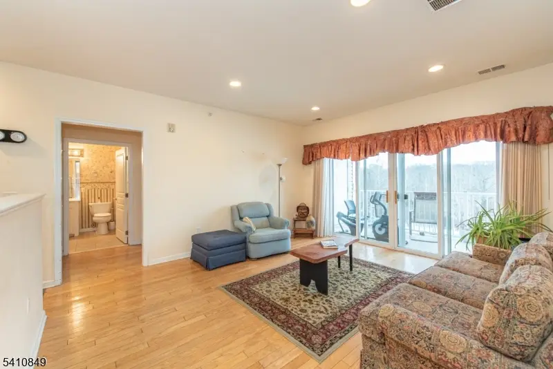 10323 Warrens Way, Wanaque, NJ 07465 - #3