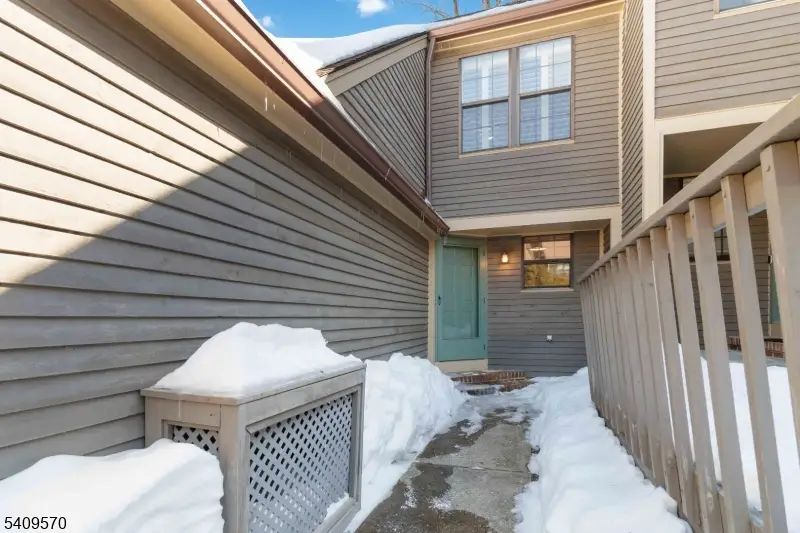 16 Quincy Ln, West Milford, NJ 07480 - #2