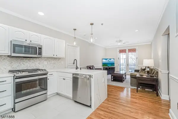 501 9th St #303, Hoboken City, NJ 07030