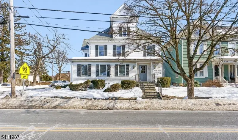 216 High St, Hackettstown, NJ 07840 - #2