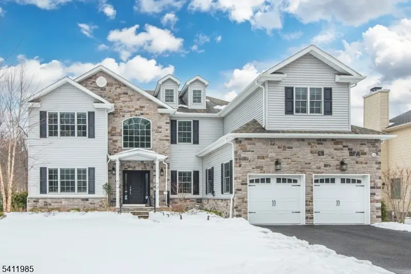 77 Haggerty Dr, West Orange, NJ 07052 - #2