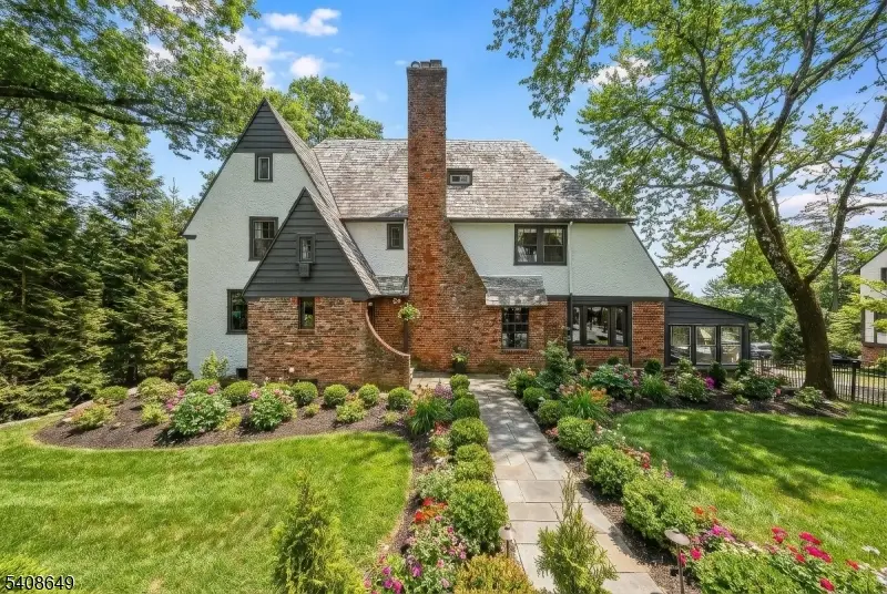 11 Undercliff Road, Montclair, NJ 07042 - #3