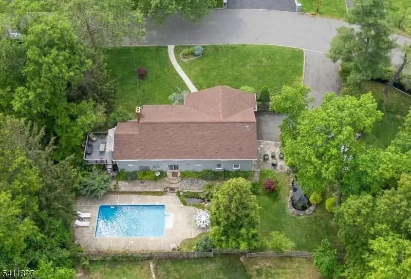 373 Upland Rd, Mountainside, NJ 07092 - #3