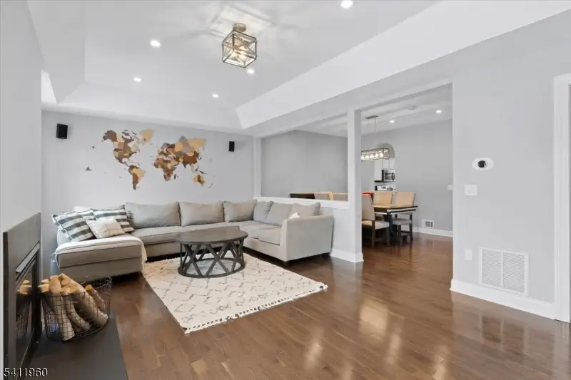 1463 Barnhardt Ln, Rahway, NJ 07065 - #3