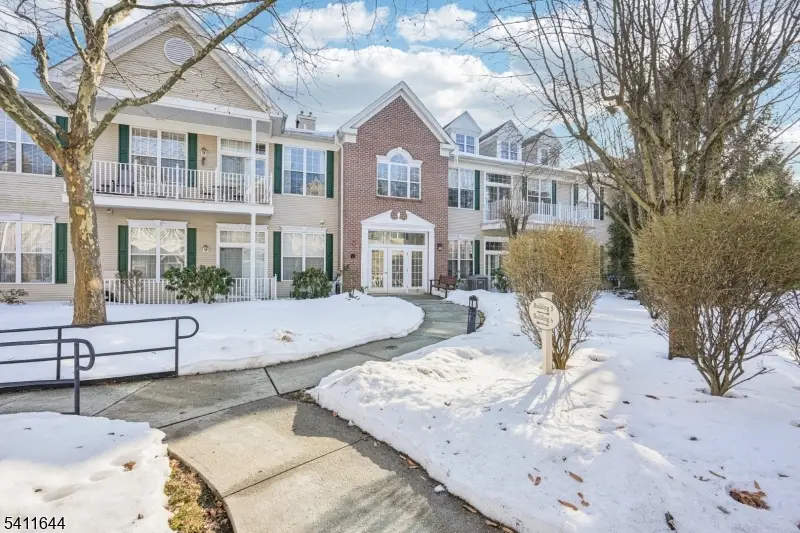 516 Four Seasons Dr, Preakness, NJ 07470 - #1