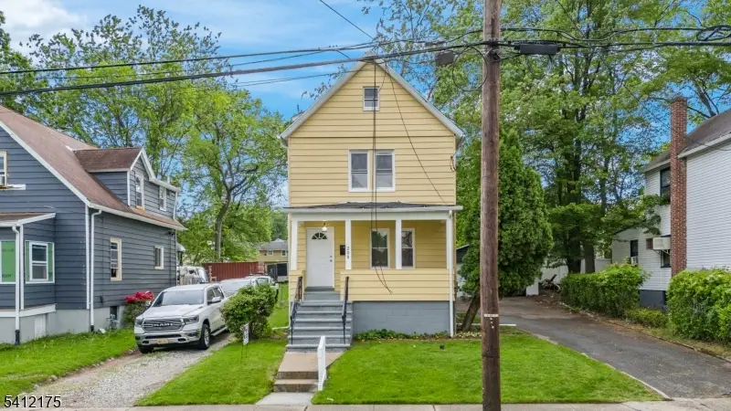 208 E 8th Ave, Roselle, NJ 07203 - #1