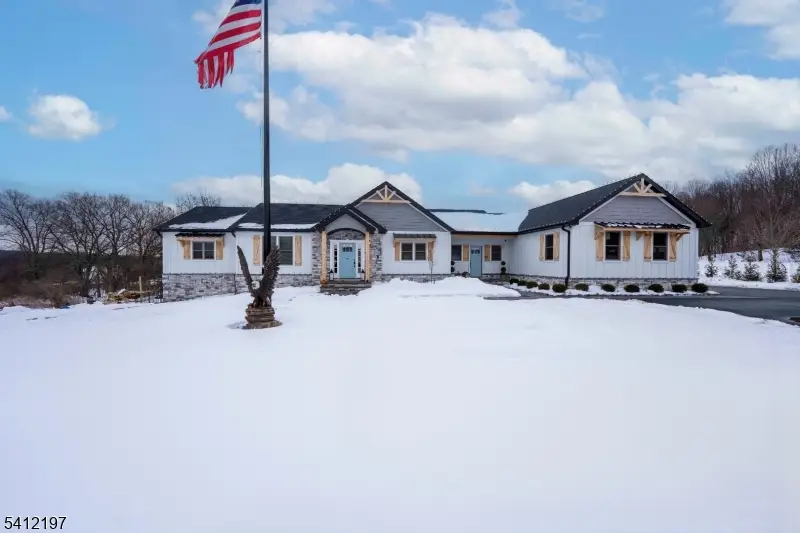 27 Sterling Dr, Wantage, NJ 07461 - #3