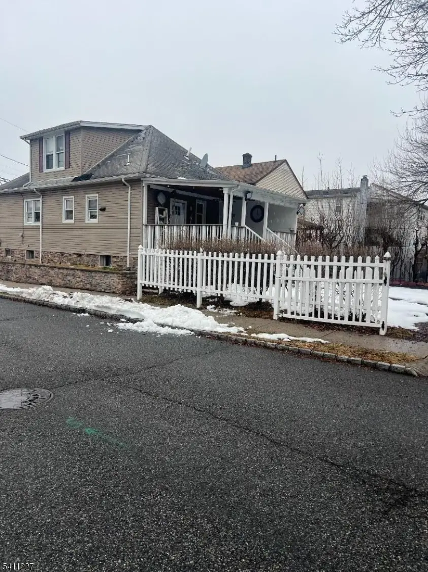 35 Terrace Ave, Woodland Park, NJ 07424 - #3