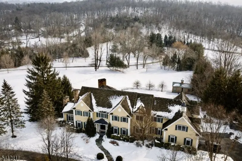 89-91 Mosle Rd, Far Hills, NJ 07931 - #1