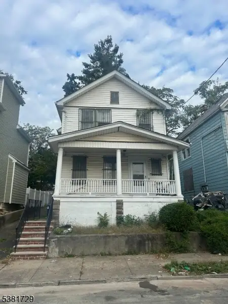 35 Durand Pl, Irvington Twp., NJ 07111