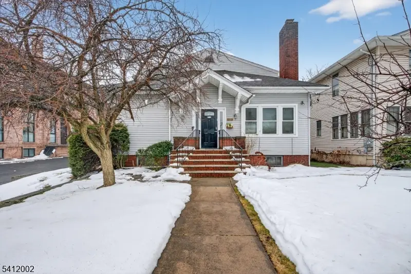 29 Temple Pl, Passaic, NJ 07055 - #1