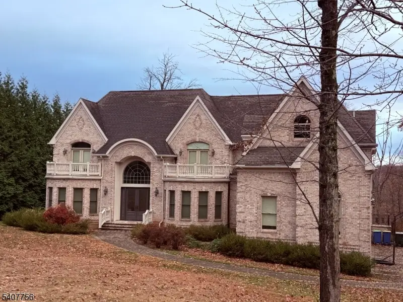 89 Knollwood Dr, Watchung, NJ 07069 - #1