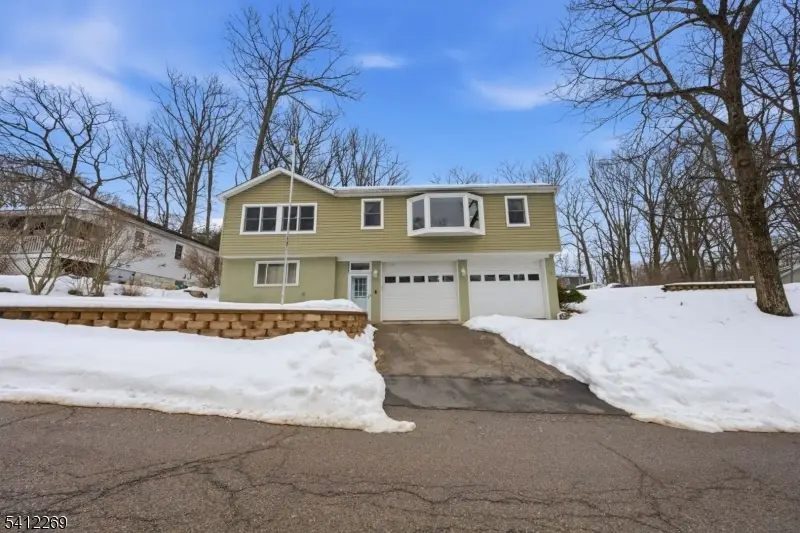 335 Elmira Trl, Hopatcong, NJ 07843 - #2