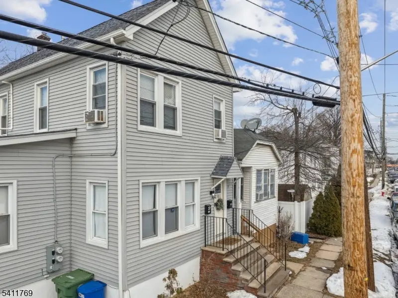 291 E 12th Ave, Roselle, NJ 07203 - #1