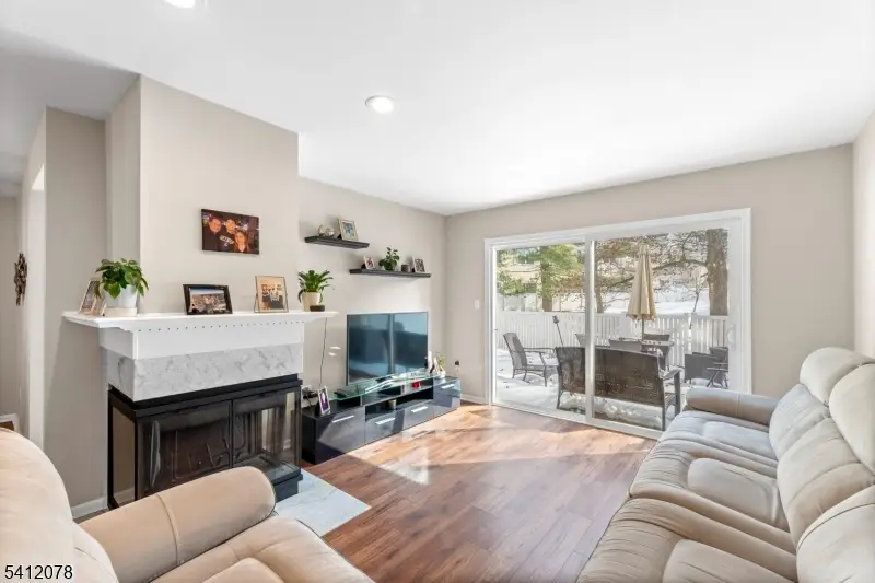 48 Sapphire Ln, Franklin Park, NJ 08823 - #3