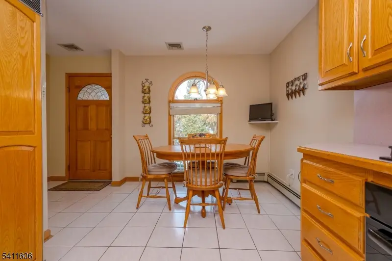 675 Raritan Rd #12, Clark, NJ 07066 - #3