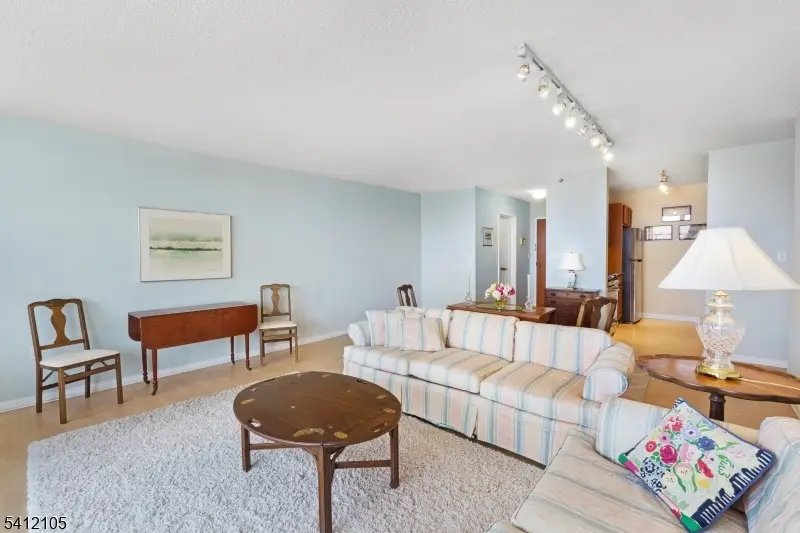 300 Main St #807, Singac, NJ 07424 - #3