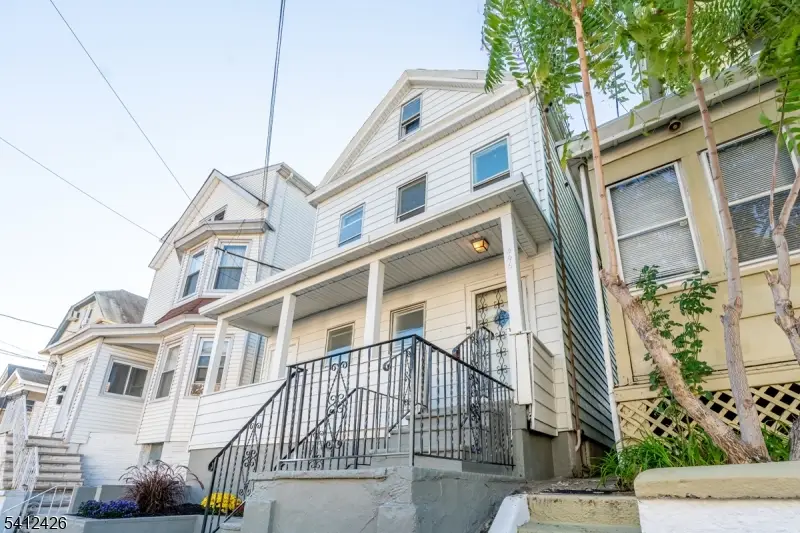 446 E 24th St, Paterson, NJ 07514 - #3