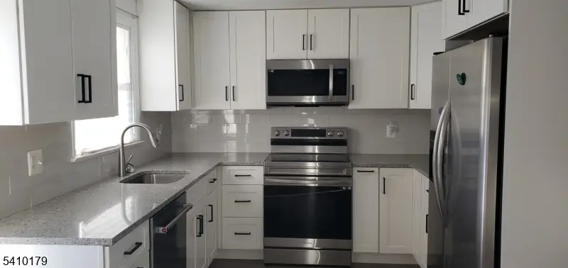 20 Hughes Ln, White, NJ 07823 - #2