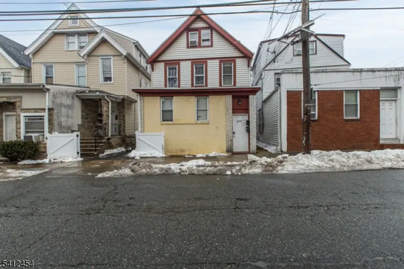 527 Valley St, City Of Orange, NJ 07050 - #2