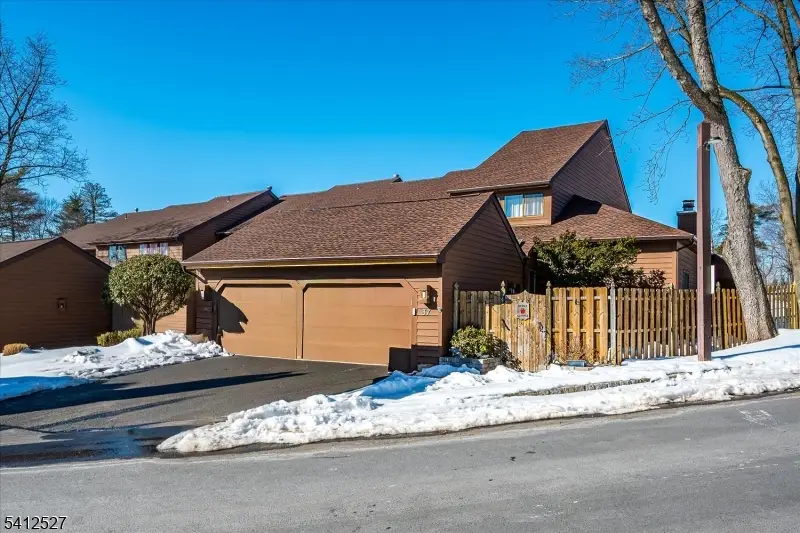 37 Giggleswick Way #37, Edison, NJ 08820 - #3