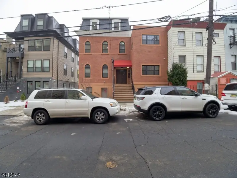 133 Clifton Pl #2, Jersey City, NJ 07304 - #3