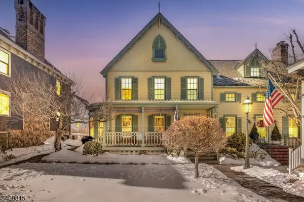 1 Murray Hill Sq #1, New Providence Boro, NJ 07974