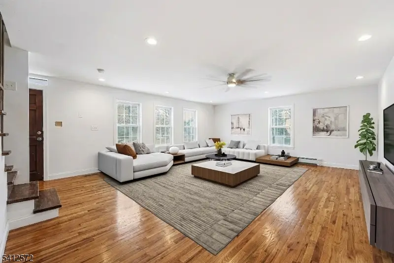 17 High St, Andover, NJ 07821 - #1