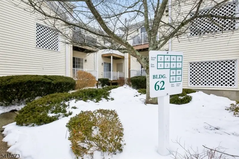 7 Potomac Dr, Bernards, NJ 07920 - #2